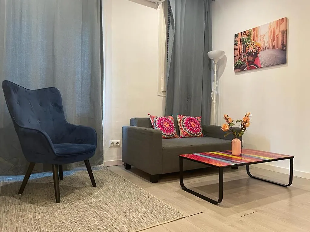 By Plaza Universidad Rooms Barcelona Hostel